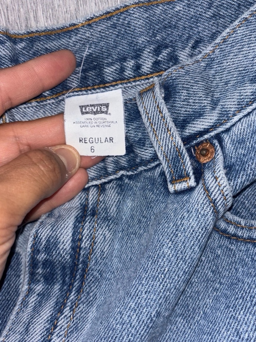 Levi's Women's Regular Light Blue Denim Jeans